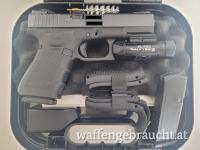 Glock 19 Gen 4 mit Tuxton Tactical IWB Holster, Olight PL-Pro Valkyrie, Truglo TFX Pro Visierung
