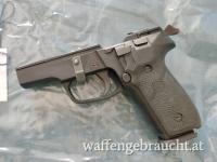 Griffstück einer Sig Sauer P228 mitsamt Magazin