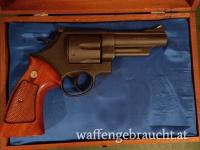 SMITH & WESSON 29-2 44 MAGNUM