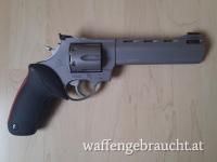 Taurus Raging Bull 44mag