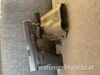 Glock 17 mit Surefire X300 Ultra 1000Lumen