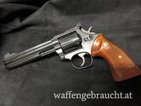 Smith & Wesson 586 - Präzisionsmaschine - 6" mit optionalem Zubehör