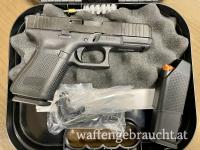 Glock 19 Gen5 FS im Kaliber 9x19mm mit Transportkoffer, zweitem Magazin und verschiedene Griffballen