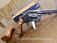 Smith & Wesson Modell 13-1 im Kaliber .357Mag mit zweitem Paar Griffschalen