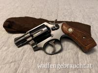 Legende: Revolver S&W Model 10,  im Kal. .38 Spezial