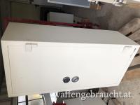 Elektronischer Waffenschrank 220 Kg für 12 LW HxBxT: 160x75x50cm